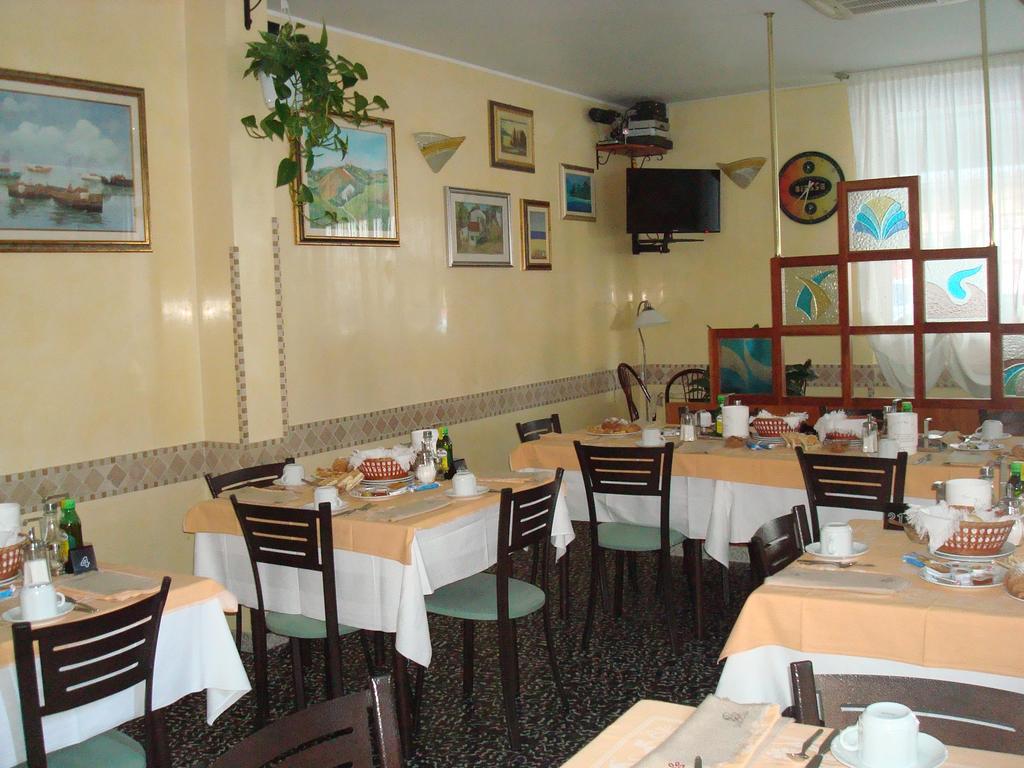 Hotel Villa Ersilia Rimini B&B Exteriér fotografie